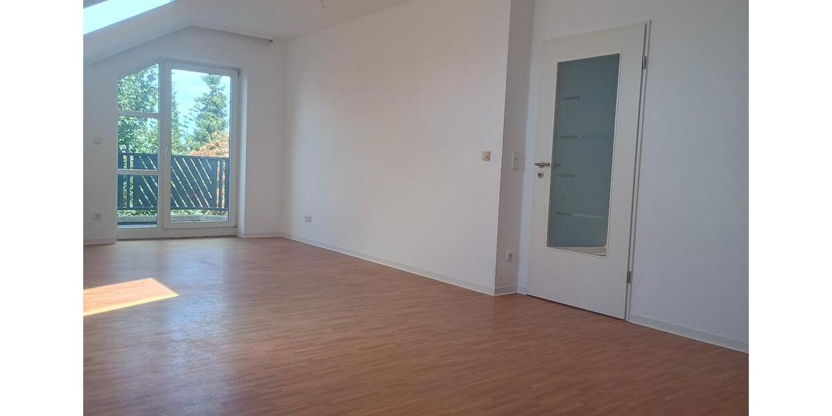 Dachgeschoßwohnung Salzkotten - 1 Zimmer, 64 m&sup2;, 627&euro; | Angebot:24732159