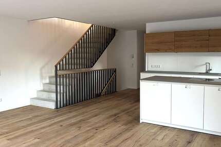 Haus Raubling - 4 Zimmer, 133 m&sup2;, 2.300&euro; | Angebot:25235217