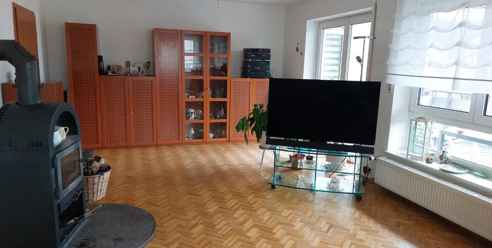 Einfamilienhaus Bad Kissingen - 6 Zimmer, 206 m&sup2;, 2.115&euro; | Angebot:26338336