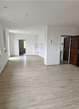 Dachgeschoßwohnung Schönefeld - 4 Zimmer, 135 m&sup2;, 1.486&euro; | Angebot:26060398