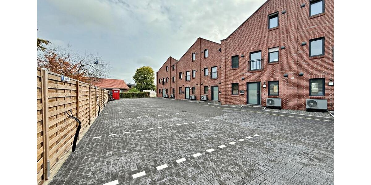 Reihenhaus Apen - 4 Zimmer, 142 m&sup2;, 1.550&euro; | Angebot:23956130