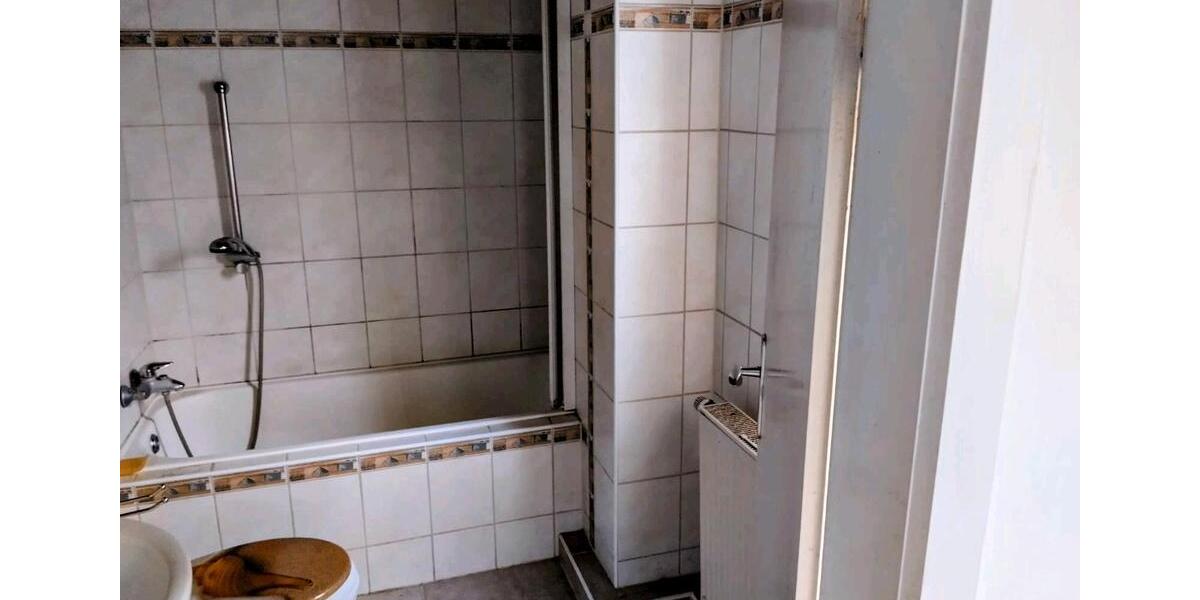 Etagenwohnung Selb - 4 Zimmer, 130 m&sup2;, 500&euro; | Angebot:24380811