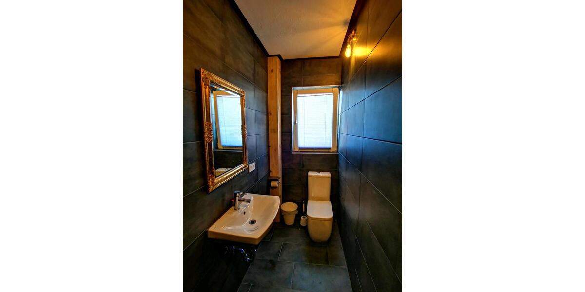 Wohnen auf Zeit Hilter am Teutoburger Wald - 15 Zimmer, 400 m&sup2;, 10&euro; | Angebot:19578706