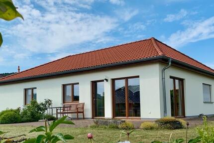 Haus Geisa - 3 Zimmer, 108 m&sup2;, 1.350&euro; | Angebot:26365198