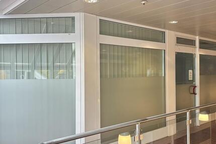 Ein-Zimmer-Büro direkt in der Innenstadt! zimmer