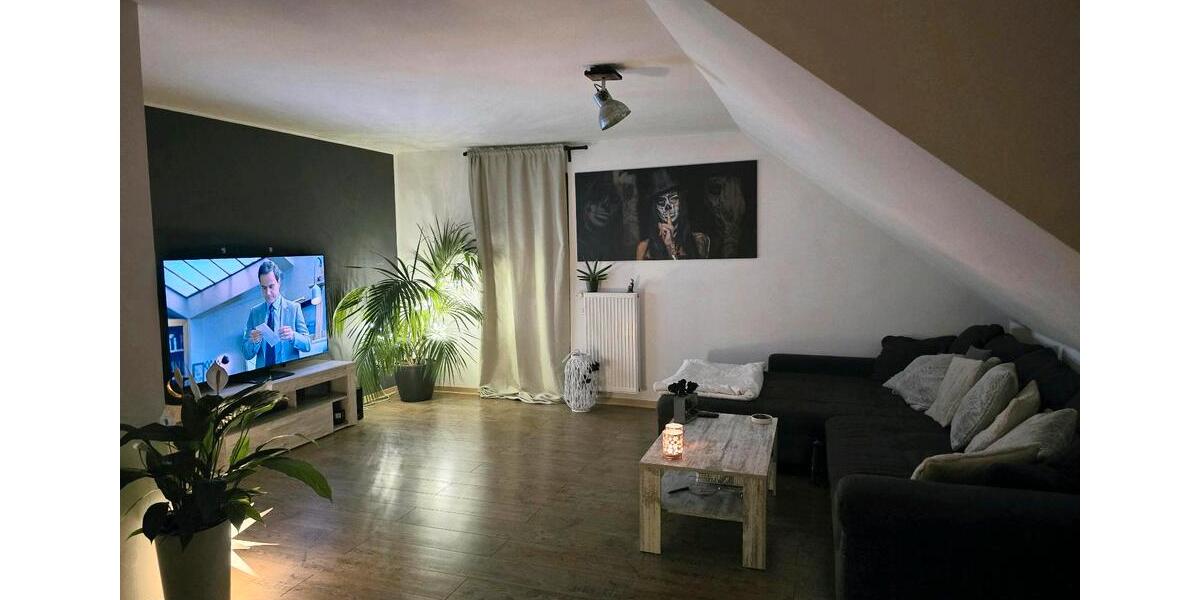 Dachgeschoßwohnung Bad Arolsen - 3 Zimmer, 87 m&sup2;, 550&euro; | Angebot:26265647