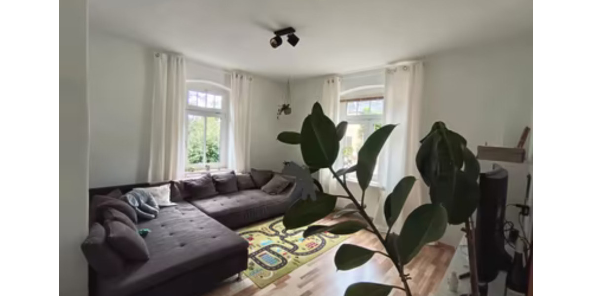 Erdgeschoßwohnung Werdau - 3 Zimmer, 81 m&sup2;, 552&euro; | Angebot:24361434