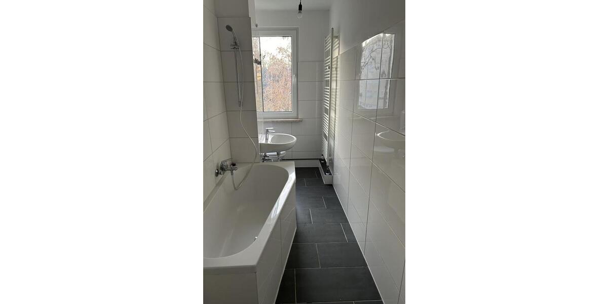 Etagenwohnung Bad Dürrenberg - 2 Zimmer, 47 m&sup2;, 280&euro; | Angebot:24629696