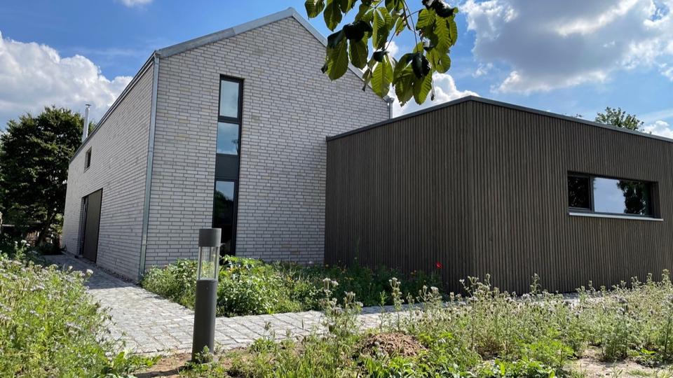 Einfamilienhaus Blender - 4 Zimmer, 200 m&sup2;, 2.590&euro; | Angebot:25646950