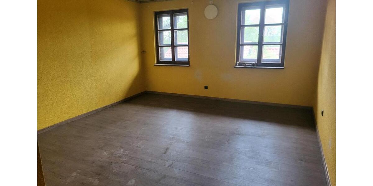 Etagenwohnung Weilheim in Oberbayern - 8 Zimmer, 305 m&sup2;, 3.200&euro; | Angebot:26478235