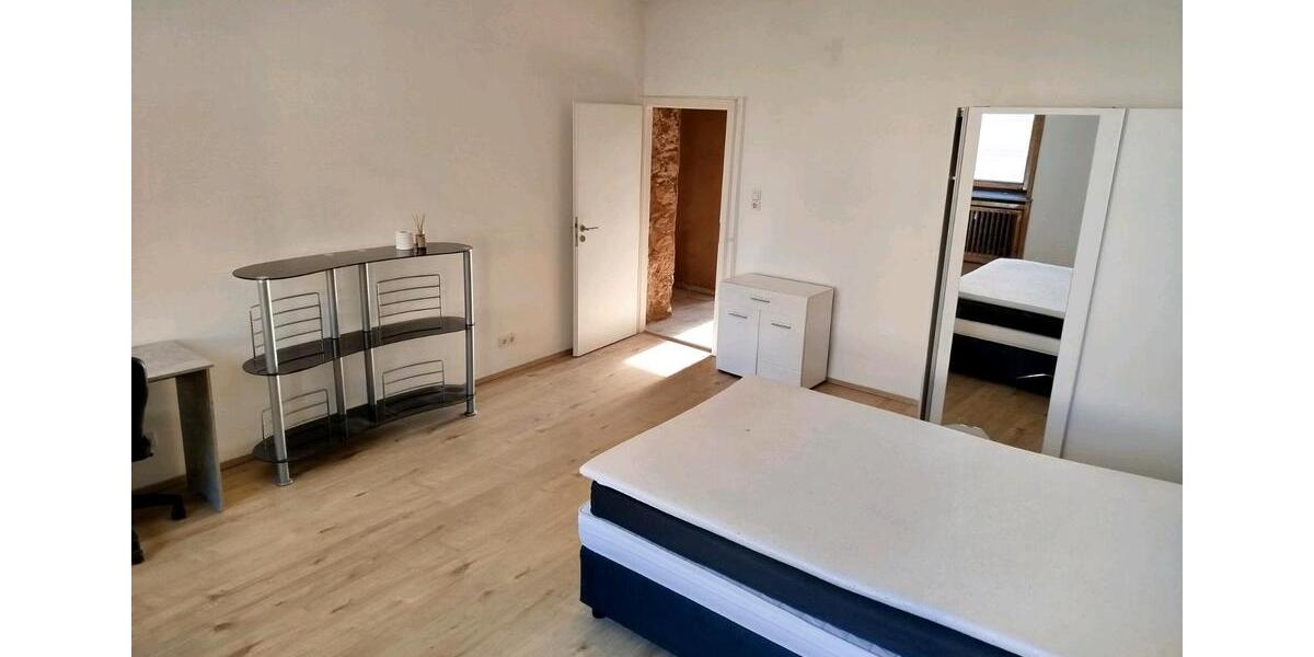 Wohnen auf Zeit Saarbrücken Dudweiler - 1 Zimmer, 25 m&sup2;, 250&euro; | Angebot:26384054