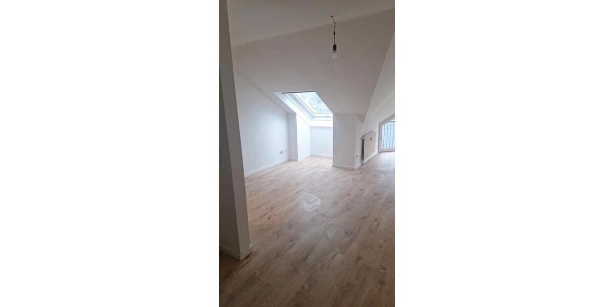 Dachgeschoßwohnung Karlstadt - 2 Zimmer, 42 m&sup2;, 525&euro; | Angebot:27582204