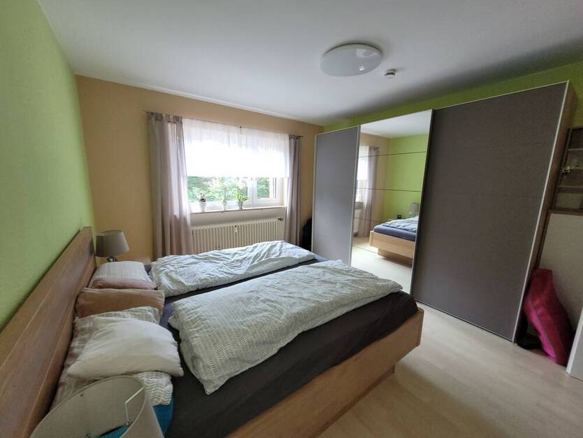 * ANSPRECHEND * LICHTDURCHFLUTET * NATURNAH * tolle 3-Zi-Wohnung mit SÜDBALKON im Nürnberger Süden