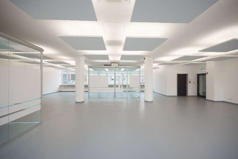 Büro in Stuttgart 9.570 € 870 m²
