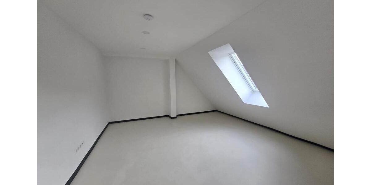 Dachgeschoßwohnung Albstadt Gemarkung Onstmettingen - 3 Zimmer, 100 m&sup2;, 880&euro; | Angebot:24679284