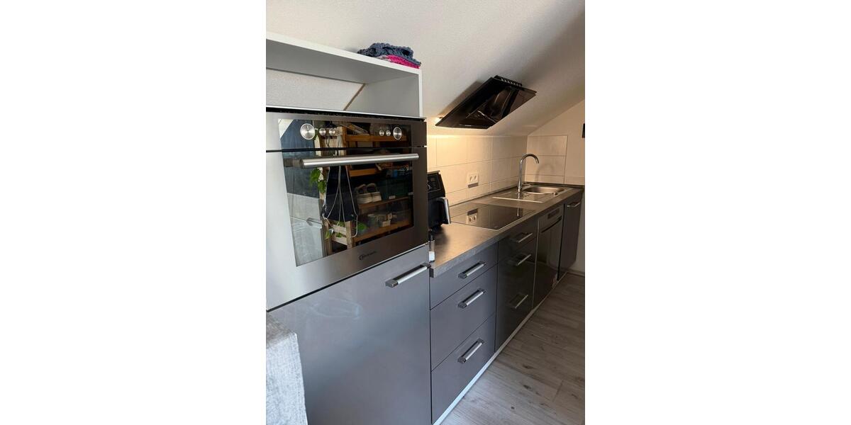 Dachgeschoßwohnung Alfdorf - 1 Zimmer, 53 m&sup2;, 740&euro; | Angebot:26255004