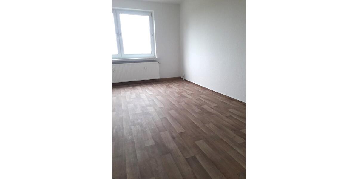 Etagenwohnung Löcknitz - 3 Zimmer, 66 m&sup2;, 326&euro; | Angebot:12327147