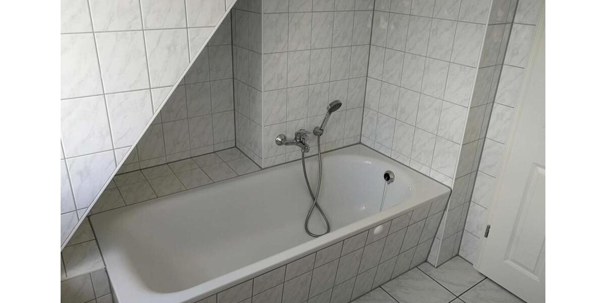 Dachgeschoßwohnung Neubrandenburg Datzeberg - 1.5 Zimmer, 44 m&sup2;, 449&euro; | Angebot:26416822