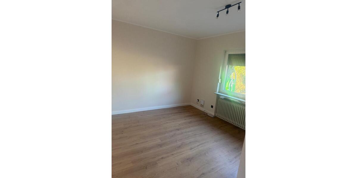 Wohnen auf Zeit Heidenau - 8 Zimmer, 200 m&sup2;, 30&euro; | Angebot:25356094