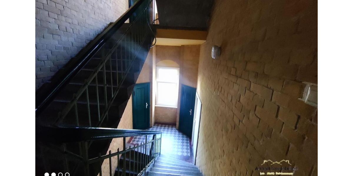 Dachgeschoßwohnung Bitterfeld-Wolfen Bitterfeld - 3 Zimmer, 96 m&sup2;, 624&euro; | Angebot:25887245