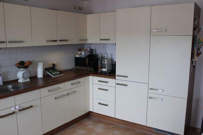 Etagenwohnung Schwerin Feldstadt - 4 Zimmer, 95 m&sup2;, 1.290&euro; | Angebot:24607940