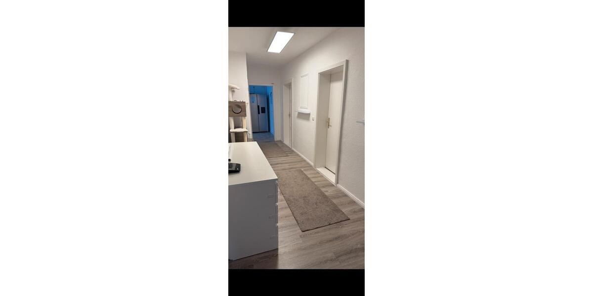 Etagenwohnung Bremerhaven Schiffdorferdamm - 5 Zimmer, 122 m&sup2;, 814&euro; | Angebot:24619456