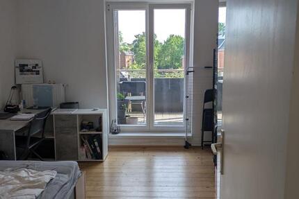 WG-Zimmer mit Balkonzugang | 520€ all in | Frei ab 01.10.