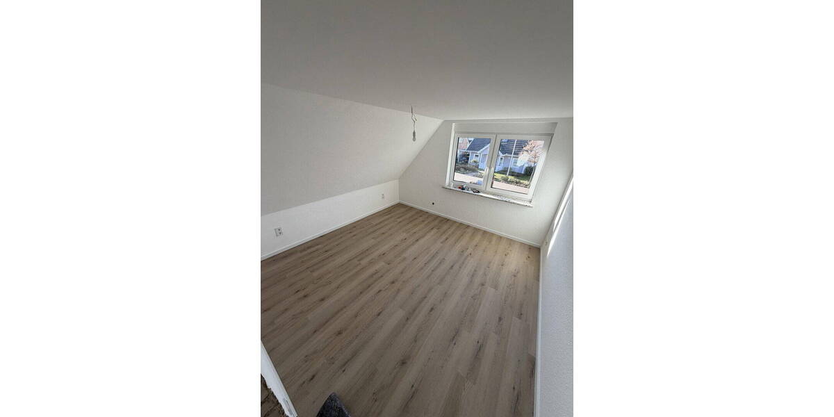 Etagenwohnung Achim Baden - 4 Zimmer, 110 m&sup2;, 1.300&euro; | Angebot:26176422