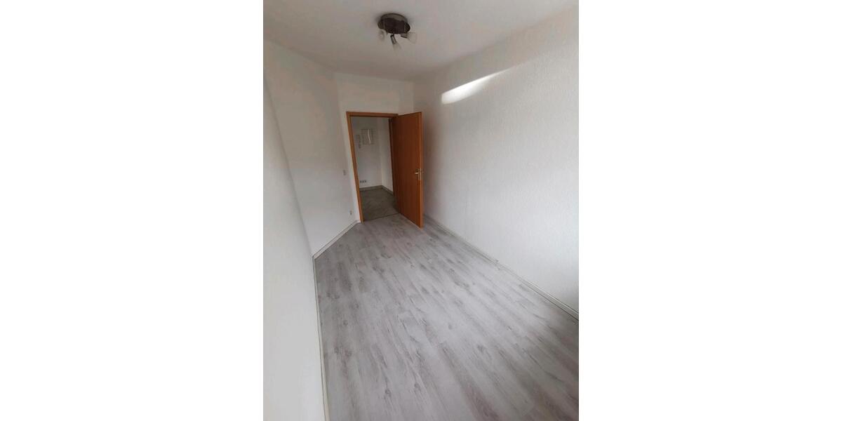 Etagenwohnung Großolbersdorf - 3 Zimmer, 68 m&sup2;, 580&euro; | Angebot:25523440