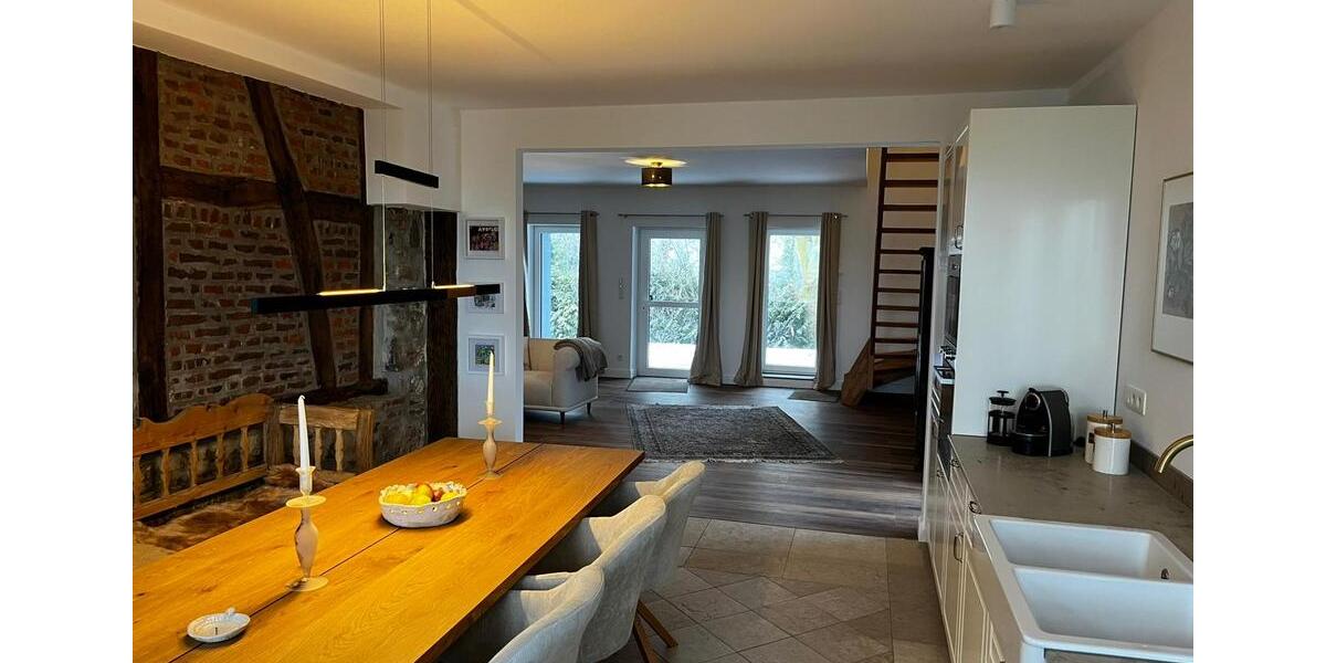 Einfamilienhaus Aachen Aachen-Mitte - 4 Zimmer, 145 m&sup2;, 2.985&euro; | Angebot:26553649