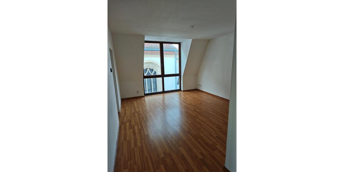 Dachgeschoßwohnung Torgau - 3 Zimmer, 68 m&sup2;, 440&euro; | Angebot:24626558