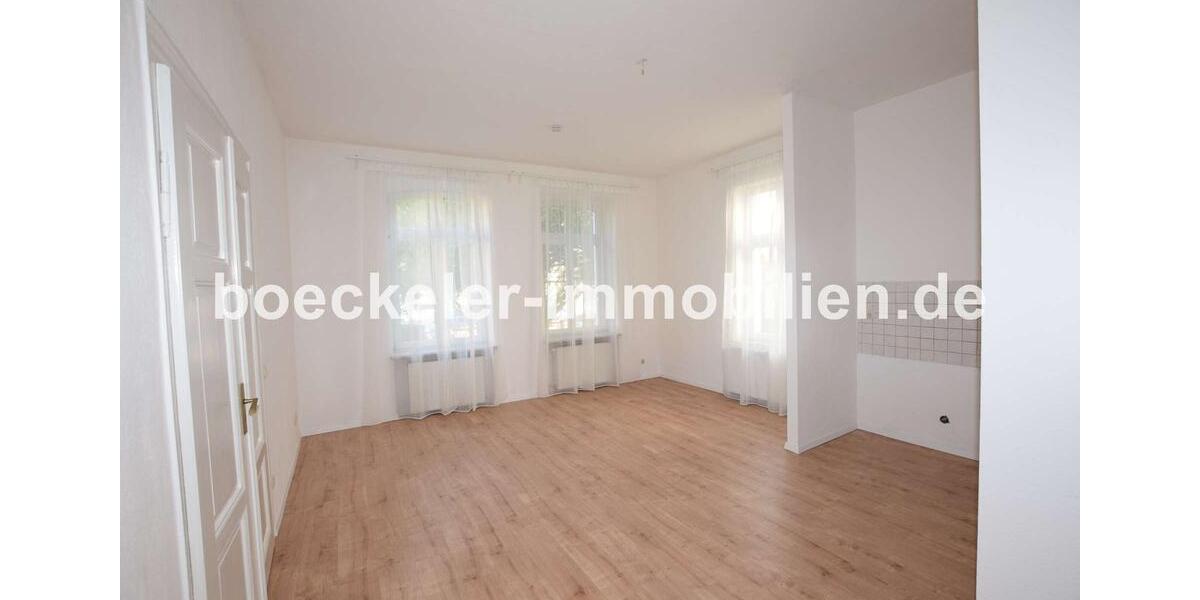Erdgeschoßwohnung Naumburg (Saale) - 2 Zimmer, 65 m&sup2;, 480&euro; | Angebot:23244542
