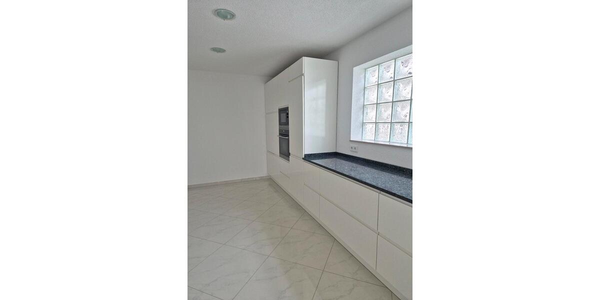 Erdgeschoßwohnung Bischofsheim - 4.5 Zimmer, 143 m&sup2;, 1.790&euro; | Angebot:26606595
