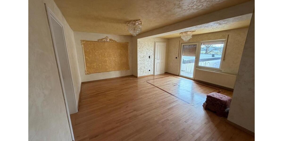 Etagenwohnung Eckental - 3 Zimmer, 100 m&sup2;, 1.450&euro; | Angebot:25870731