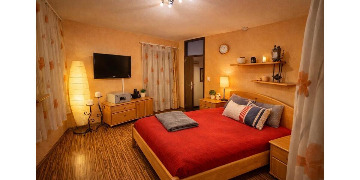 Bungalow Ransbach-Baumbach Baumbach - 9 Zimmer, 130 m&sup2;, 1.650&euro; | Angebot:24393762