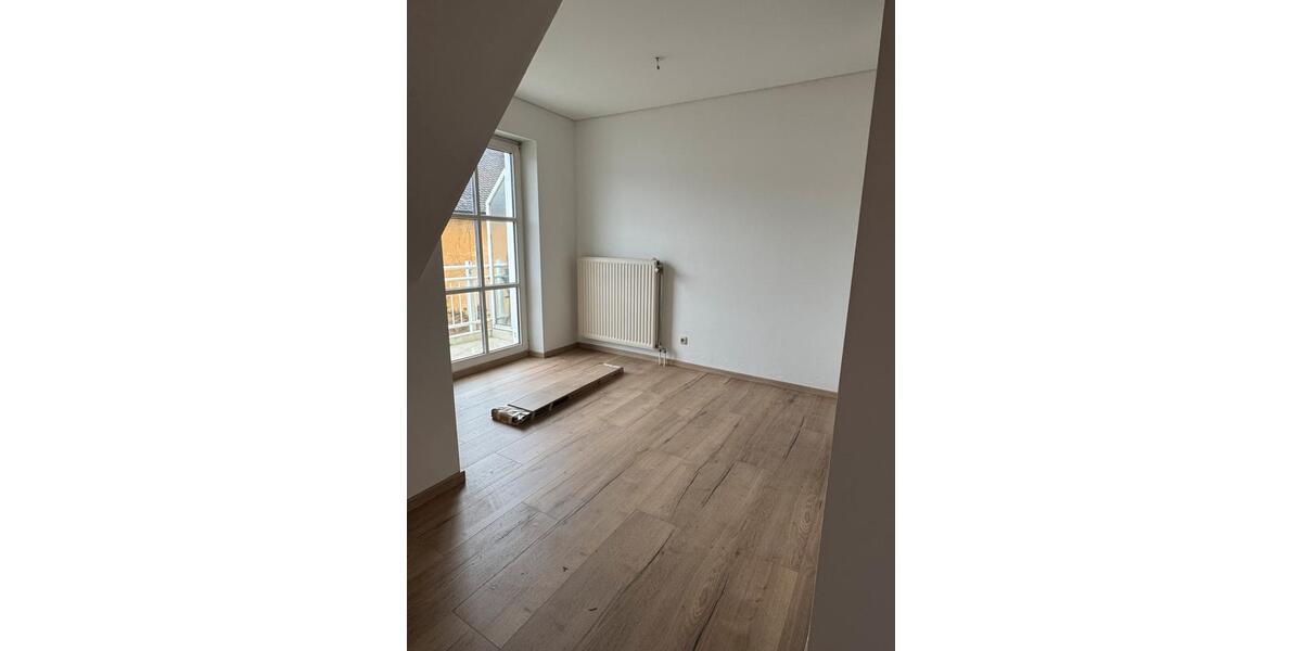 Erstbezug - nach Renovierung: Schöne helle 2 Zimmer Wohnung 2 zimmer