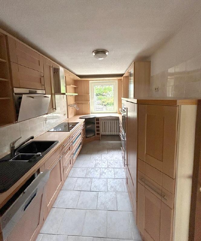 ...seltene Gelegenheit: Haus mit EBK, Garten, Garage, Sauna....