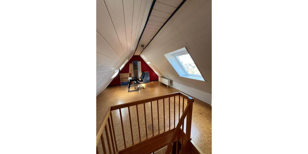 Einfamilienhaus Sulzemoos - 6 Zimmer, 180 m&sup2;, 2.000&euro; | Angebot:24836498