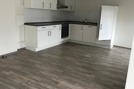 Schöne 3-Zimmer-Wohnung DG, Bachstraße 3, Plettenberg 3 zimmer