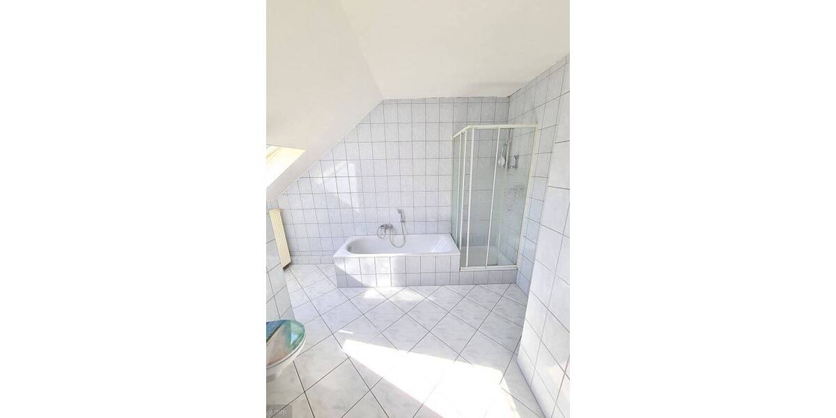 Etagenwohnung Chemnitz Sonnenberg - 3 Zimmer, 120 m&sup2;, 620&euro; | Angebot:26555099