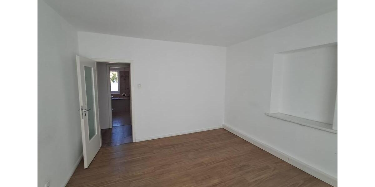 Etagenwohnung Bienenbüttel - 3 Zimmer, 75 m&sup2;, 600&euro; | Angebot:26368385