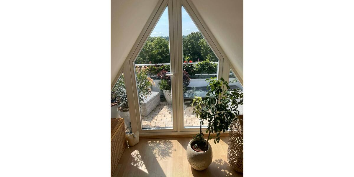 Dachgeschoßwohnung Rotthalmünster - 3.5 Zimmer, 114 m&sup2;, 700&euro; | Angebot:25809610