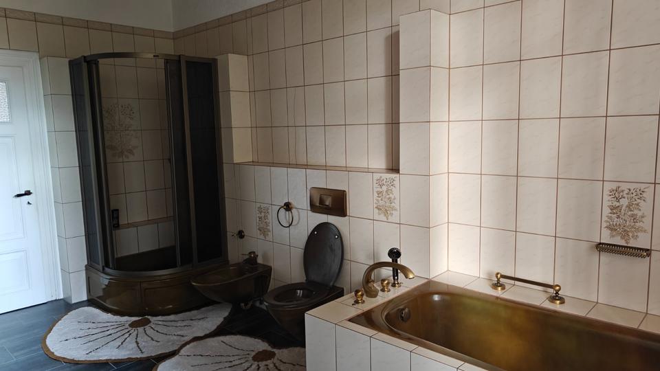 Etagenwohnung Reichelsheim (Odenwald) - 5 Zimmer, 185 m&sup2;, 1.500&euro; | Angebot:25784271