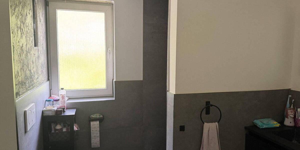 Etagenwohnung Karben Kloppenheim - 3 Zimmer, 87 m&sup2;, 1.300&euro; | Angebot:26657367