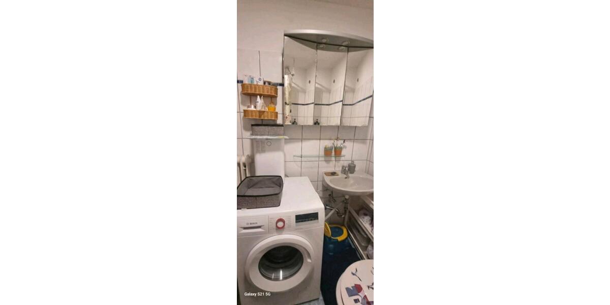 Etagenwohnung Duisburg Hamborn - 3 Zimmer, 81 m&sup2;, 650&euro; | Angebot:24870952