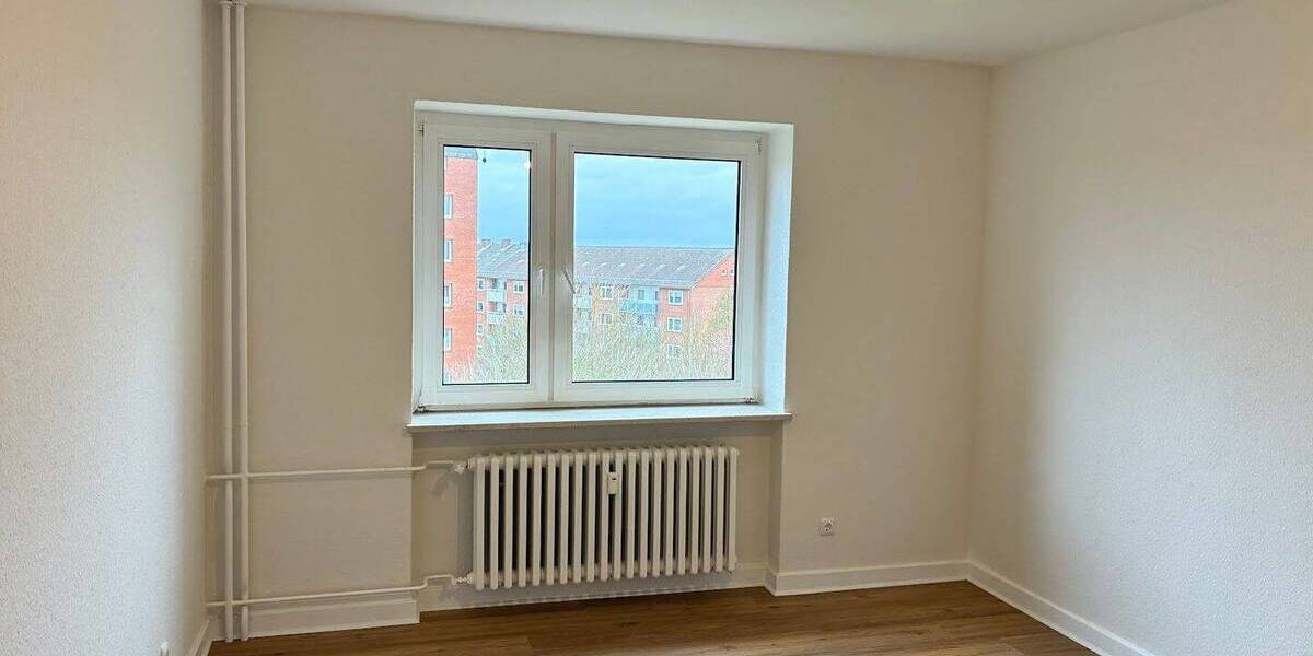 Etagenwohnung Kiel Neumühlen-Dietrichsdorf - 2 Zimmer, 73 m&sup2;, 665&euro; | Angebot:26094702