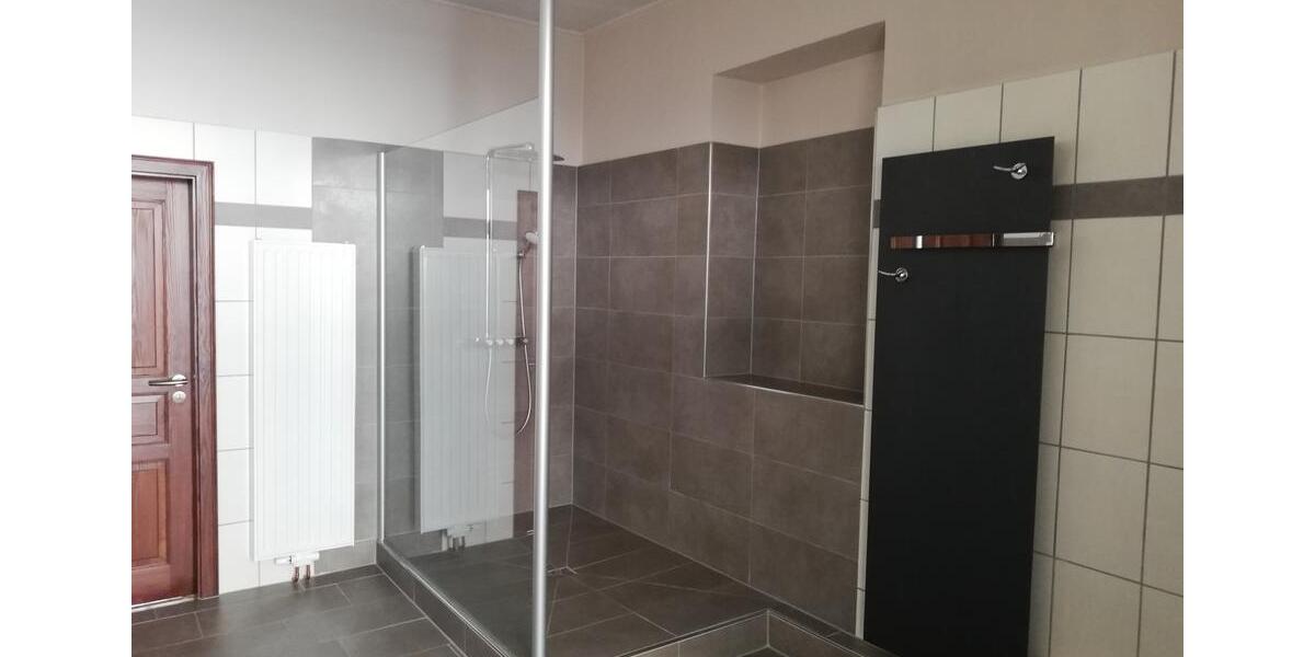 Etagenwohnung Reil - 7 Zimmer, 140 m&sup2;, 950&euro; | Angebot:26503843