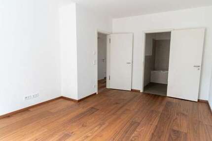 Wohnung Frankfurt (Oder) - 4 Zimmer, 114 m&sup2;, 1.821&euro; | Angebot:25041398