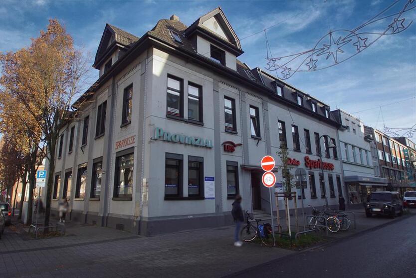 Attraktive Büro-Praxisfläche in zentraler Lage