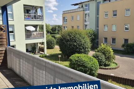 Grüne Aussichten inklusive! Helle 2-Zimmer-Wohnung mit Balkon - Wohnung Chemnitz Ebersdorf | Angebot:27023731